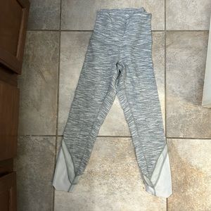 Lululemon Cropped Leggings Scalloped cut